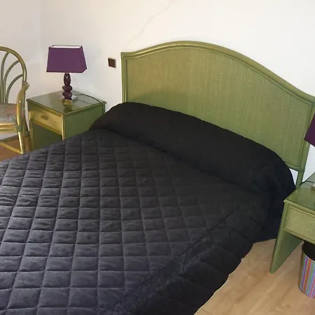 De L'aspre Mini-hôtel 3*
